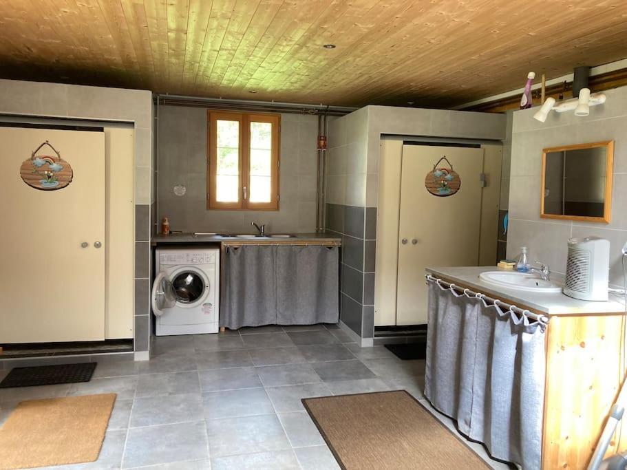 Charmant Petit Dortoir 3 Places Chazelles  Экстерьер фото